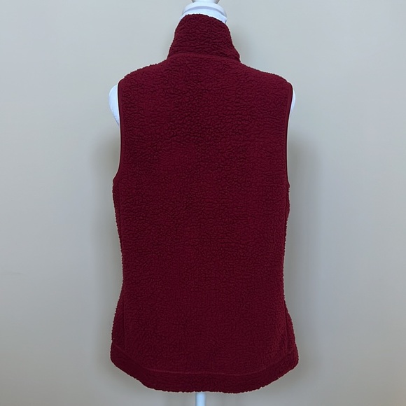 Women’s reversible Van Heusen, full zip vest red size small - Picture 9 of 10